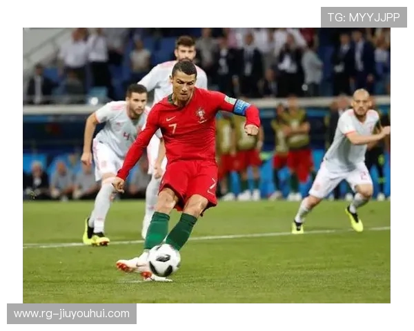 掌握足球用脑技巧让你在赛场上轻松决策快速提升比赛智慧