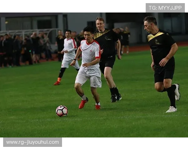 从绿茵场到音乐厅 足球与小提琴的跨界转场之旅